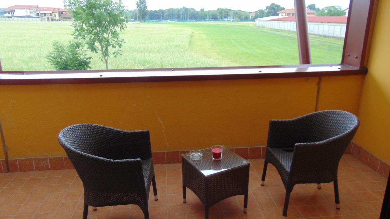 Turin Airport & 4*