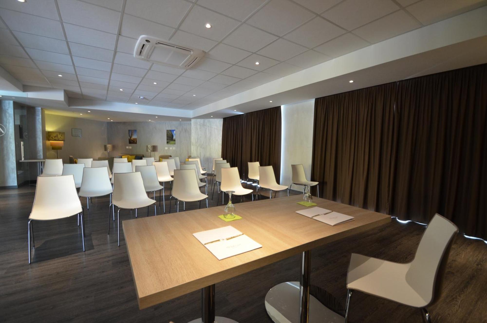 Turin Airport & Hotel 4*
