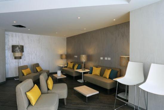Hotel Turin Airport & 4*
